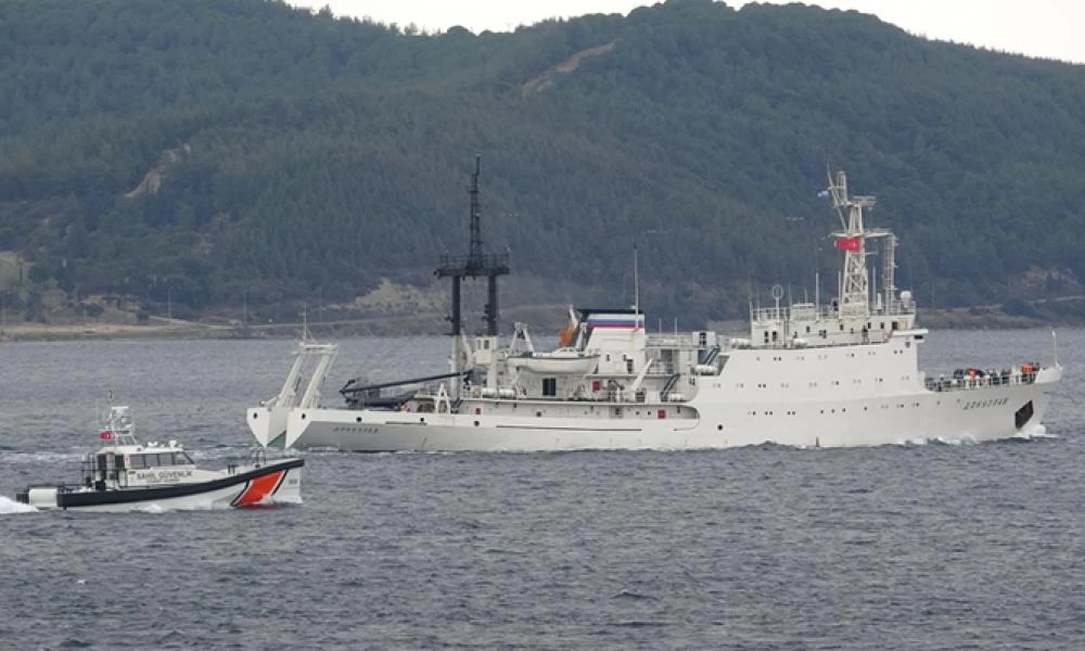 Ρωσικό πλοίο συλλογής πληροφοριών οργώνει την Α. Μεσόγειο - Βρετανική άσκηση εκκένωσης πολιτών στην Κύπρο